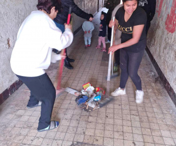 Národný projekt Rozvojové tímy I. / Zveľaďovanie spoločných priestorov bytového domu - foto