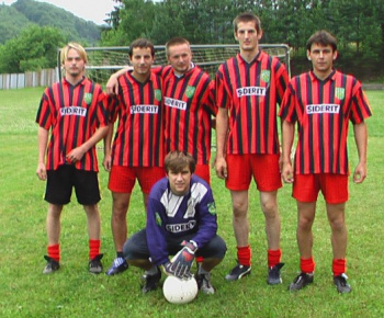 Nižnoslanskí futbalisti na domácom ihrisku