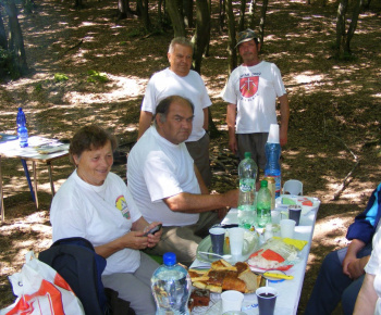 Klub dôchodcov Nižná Slaná - Stretnutie klubu 18.7.2014